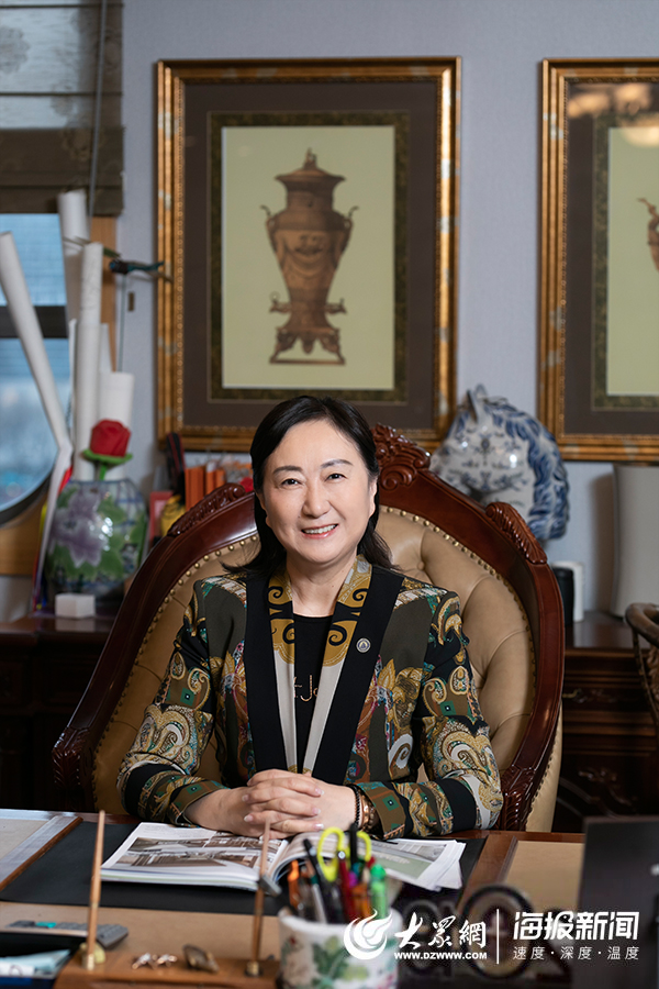 马莹.jpg